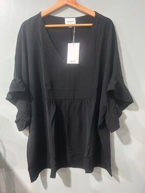 ANDREE BY UNIT Black Ruffle-Sleeve V-Neck Tunic
